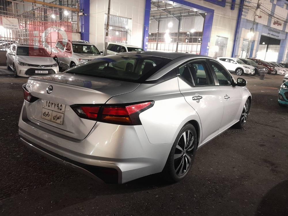 Nissan Altima